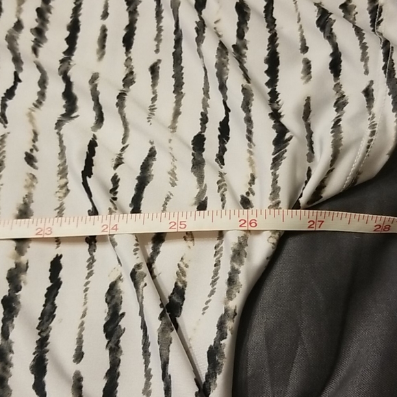 Top - Picture 2 of 3